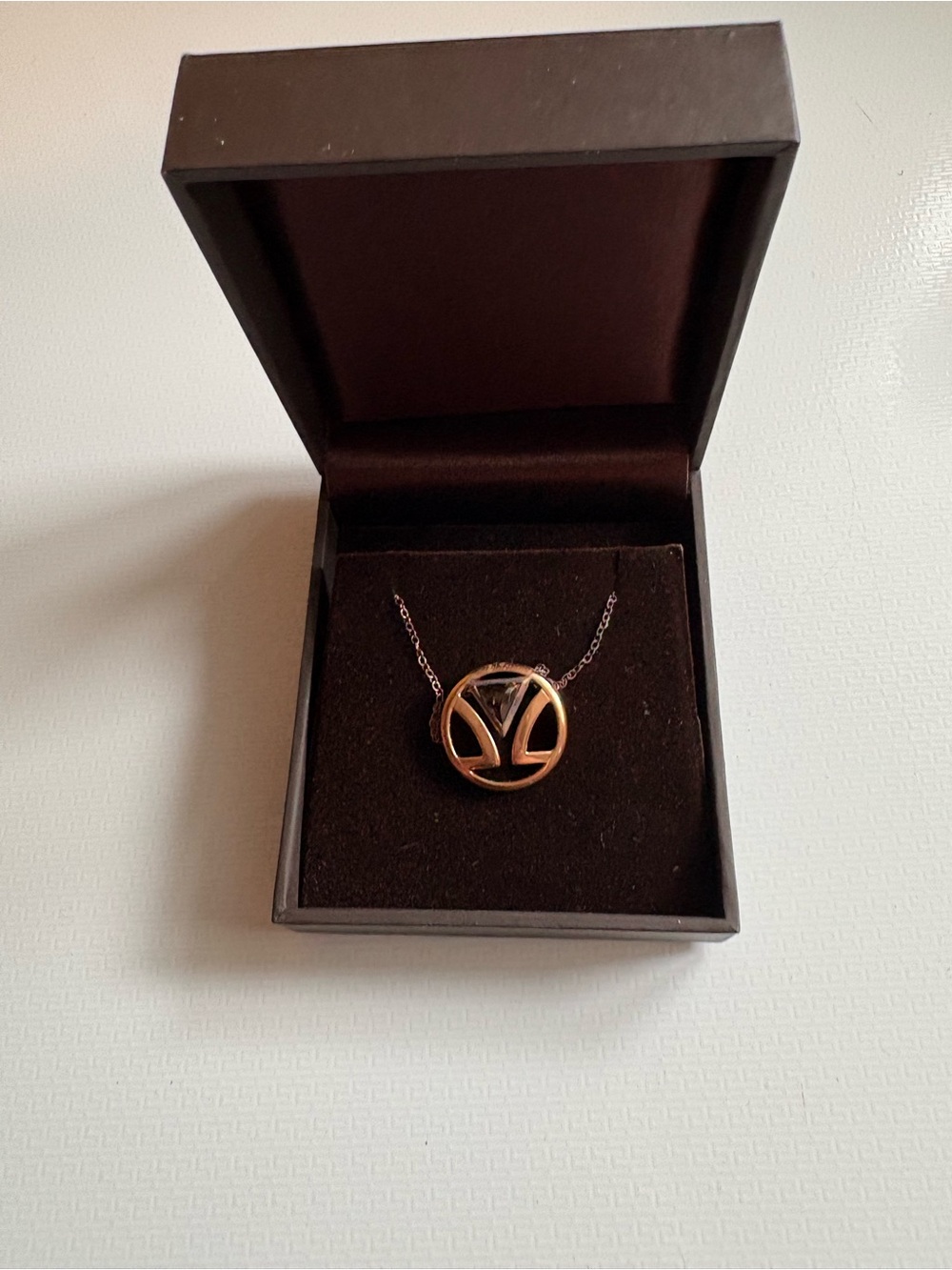 LE VIAN Logo 3/4 Carat Triangle Brown Smoky Quartz Circle Pendant Necklace